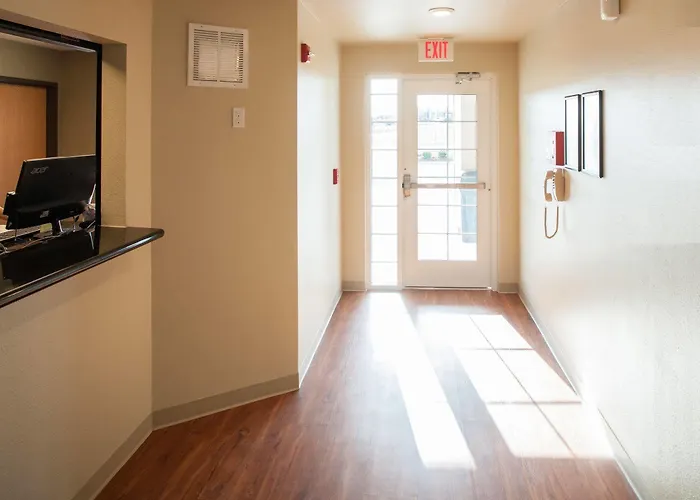 Extended Stay America Select Suites - Oklahoma City - West